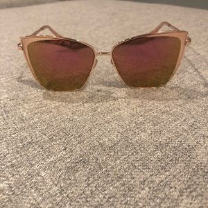 DIFFeyewear Becky